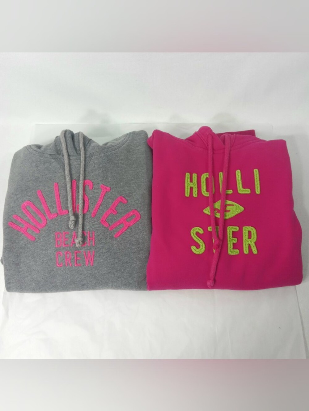 HOLLISTER Co. Women's Hoodies Gray & Pink Size Medium *Bundle of 2